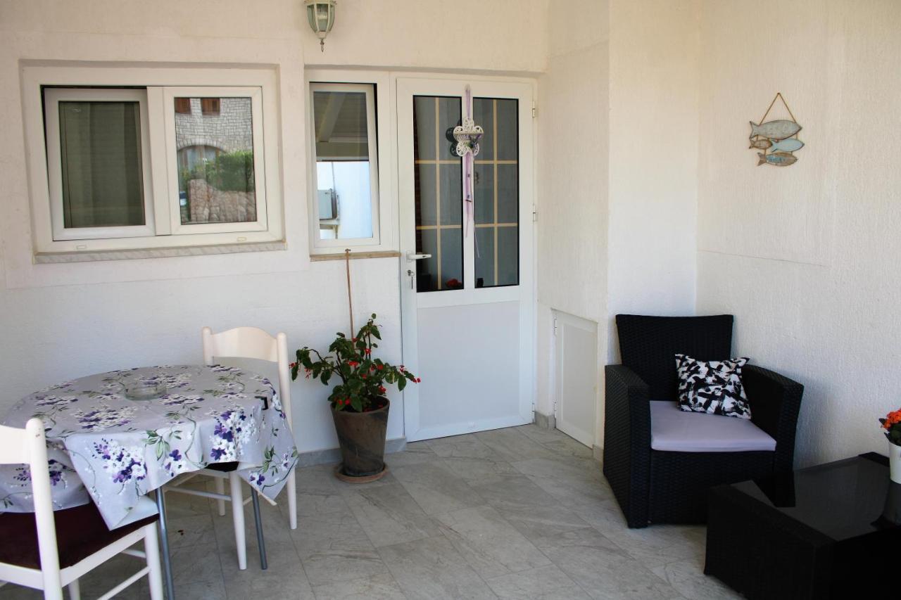 Apartmani B&S Barbat na Rabu Exterior photo