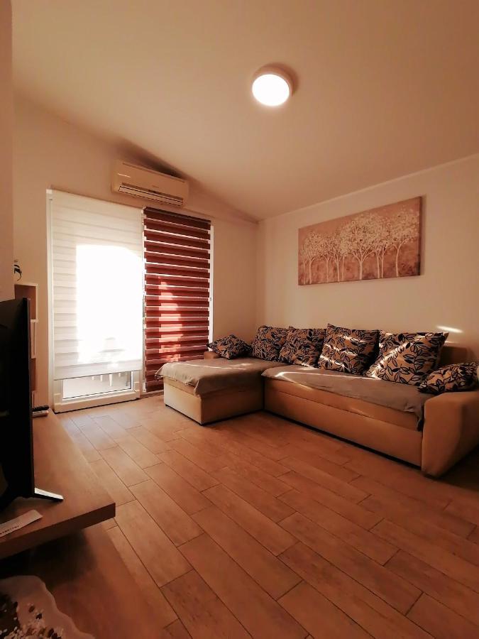 Apartmani B&S Barbat na Rabu Exterior photo